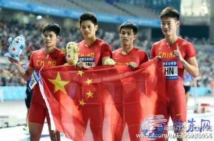 仁川亚运会男子4x100米接力：中国男队以37秒99获得冠军